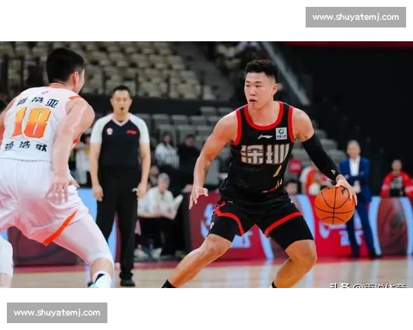 广东男篮火力全开迎战四川队季后赛席位之争悬念再起 广东男篮火力全开迎战四川队季后赛席位之争悬念再起